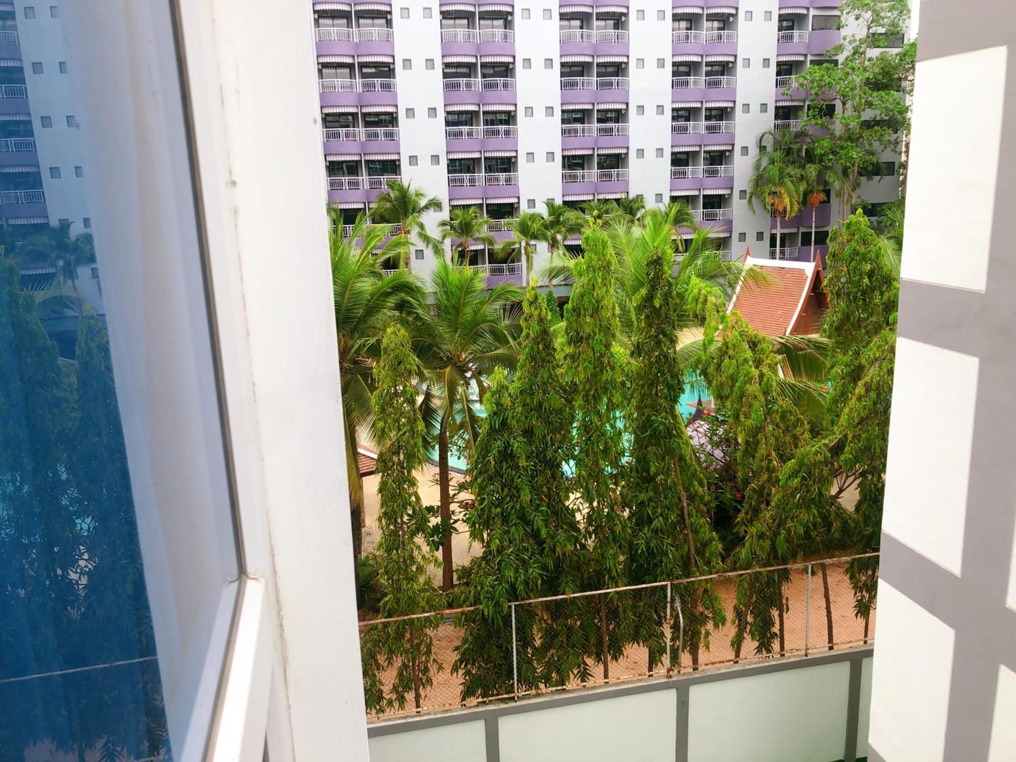 Centara Avenue Residence By Daisy Pattaya 1 Eksteriør bilde